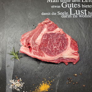 Nackensteak vom Galloway Weiderind vom Landgut Pfauenhof in der Vulkaneifel